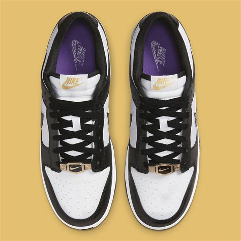 nike dunks world champs